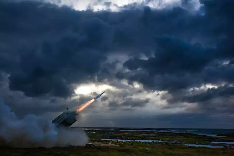 picture-3-amraam-er (1)