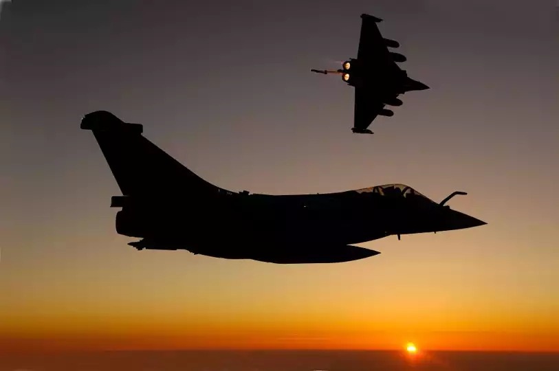 Deux Rafale en vol