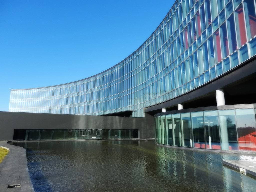 La Fondation est aujourd'hui abritée au siège de l'Agence spatiale italienne, près de Rome